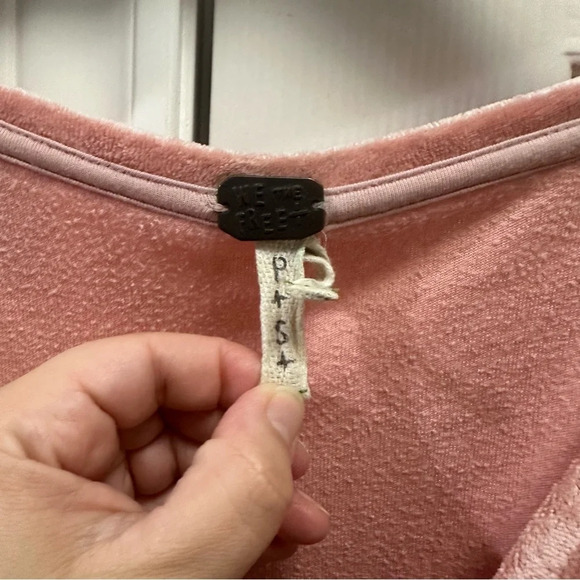 Free People Pink Velvet Oversized Tunic Size Small - Picture 3 of 4
